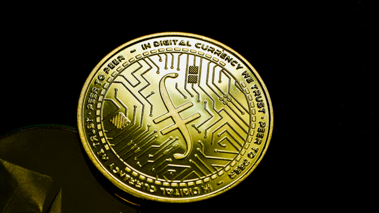 BNB 코인의 로고와 함께 스테이킹 개념을 시각적으로 표현한 일러스트