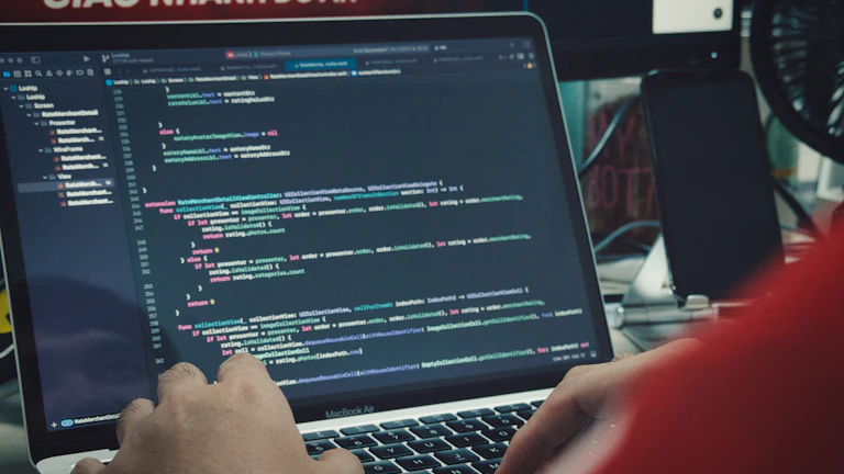 김치 프리미엄 차익 거래 봇 제작 원리, 24시간 자동 수익 시스템 구축 완벽 가이드 10 코딩 화면