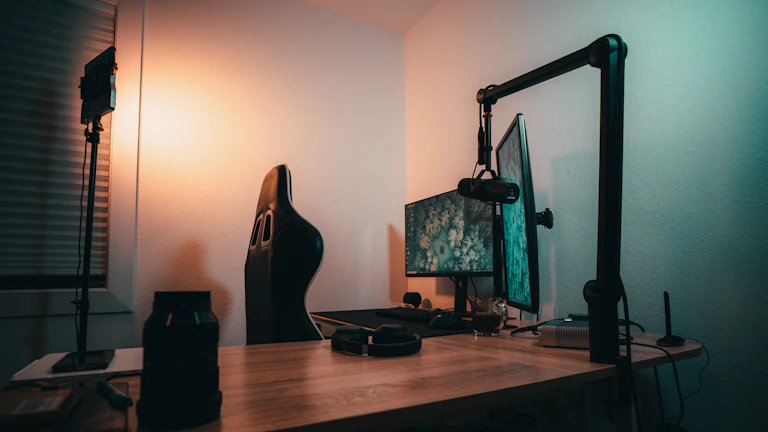 콘텐츠 크리에이터의 작업 공간