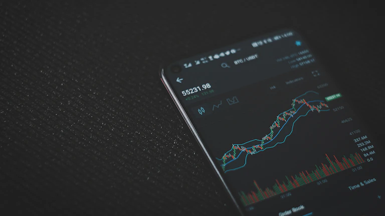 AI 분석이 적용된 암호화폐 차트