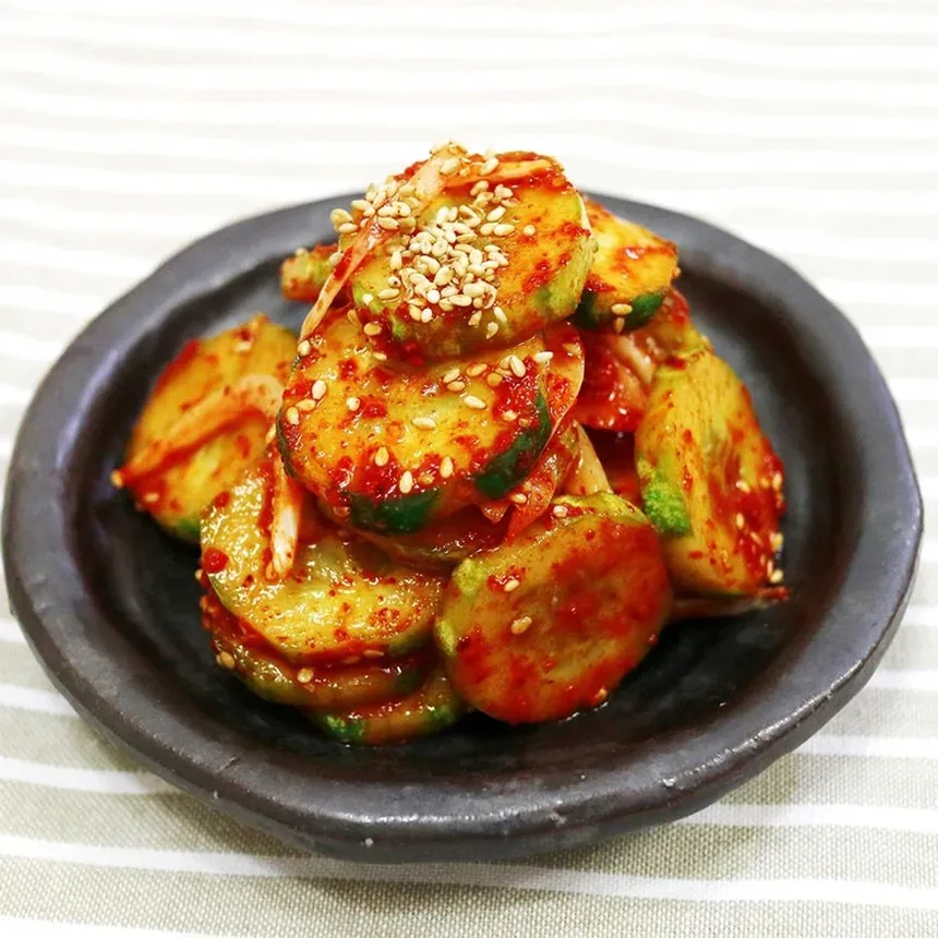 오이무침 레시피 초간단 황금비율과 아삭하게 무치는 법 3 아삭한 오이무침 반찬 한 접시