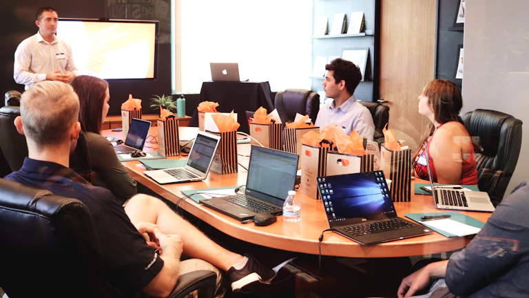 탈중앙화 금융(DeFi)의 미래를 상징하는 이미지