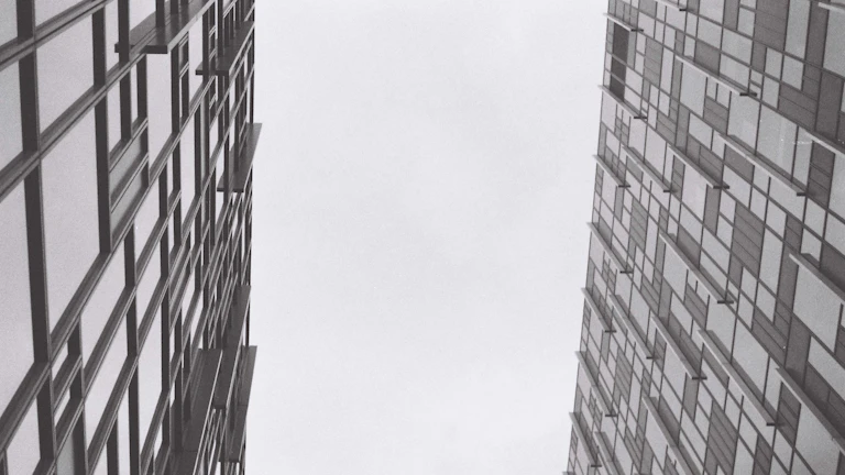 코인으로 파이어족 되기, 은퇴 자금 계산 방법과 현실적인 투자 전략 총정리 10 다양한 디지털 자산 포트폴리오 구성