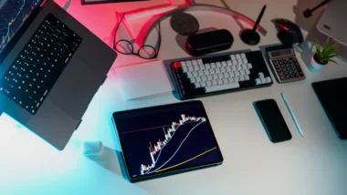 비트코인 현물 ETF 관련주 역프리미엄 대응 전략 23