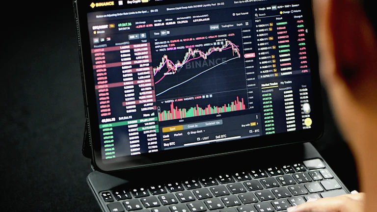 유성형 캔들, 캔들 분석을 활용한 고점 매도 타이밍과 실전 매매 전략 총정리 10 거래량이 폭발하며 형성되는 하락 반전 신호