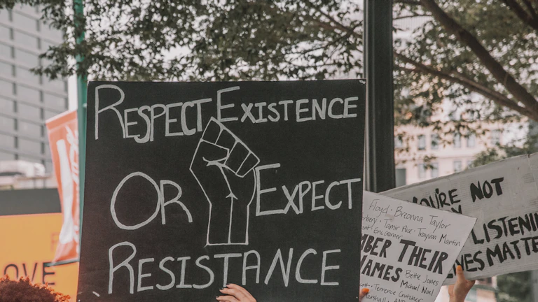 유동성 스윕 손절 헌팅 피하기, 고수익을 위한 필수 전략 10 주요 지지선과 저항선