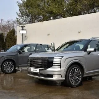 SUV 2열 독립 시트 실내