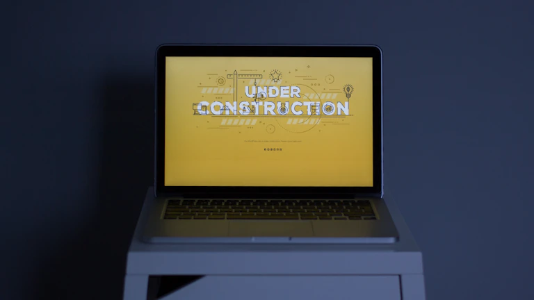 다양한 사람들이 협력하는 모습